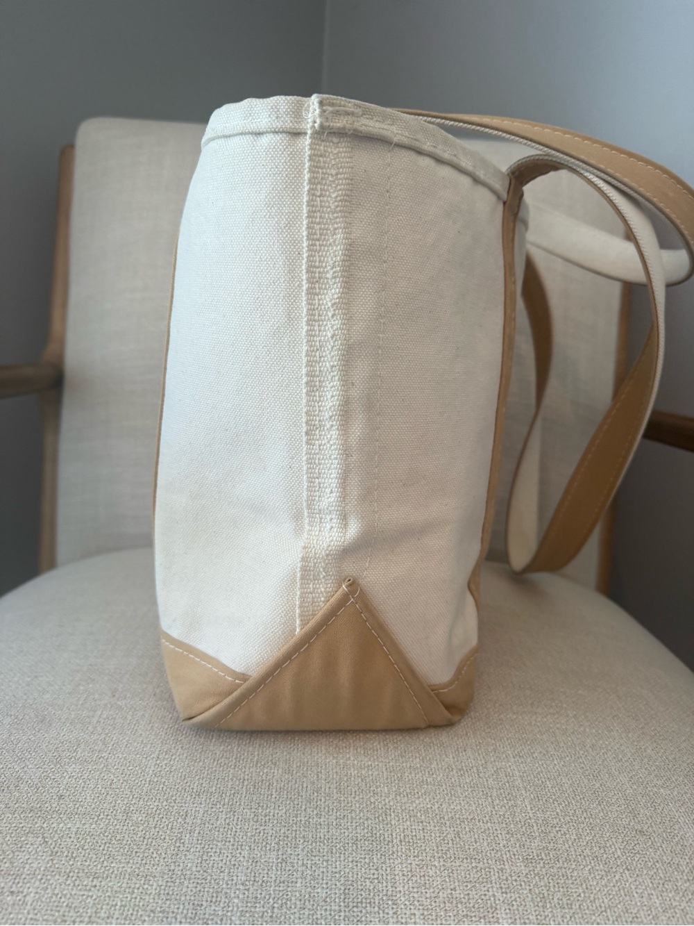 L.L. Bean Boat and Tote - Picture 9 of 11
